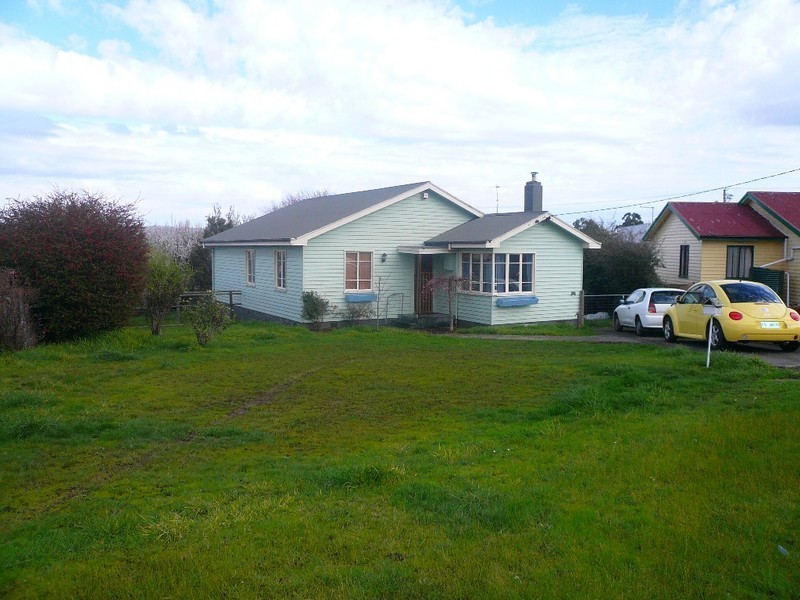11 Hargrave Crescent, Mayfield TAS 7248