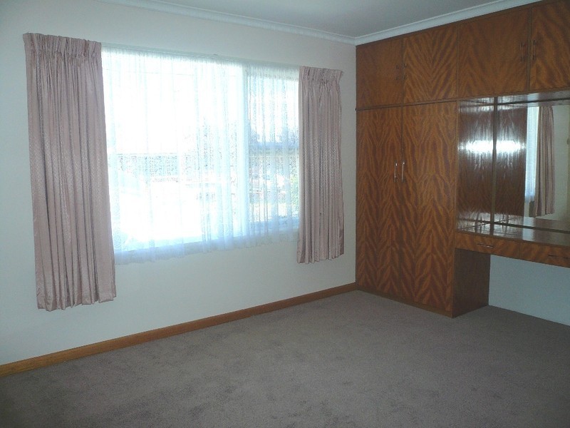 4 Snow Street, Newnham TAS 7248