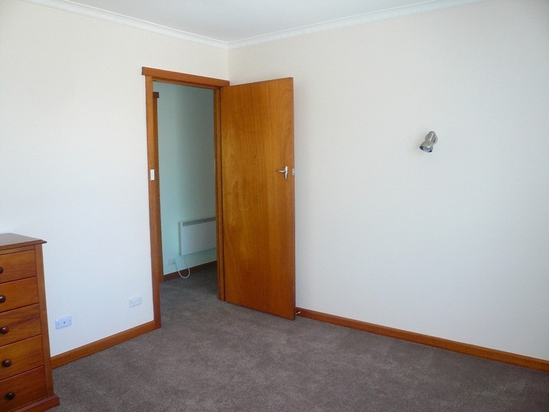 4 Snow Street, Newnham TAS 7248