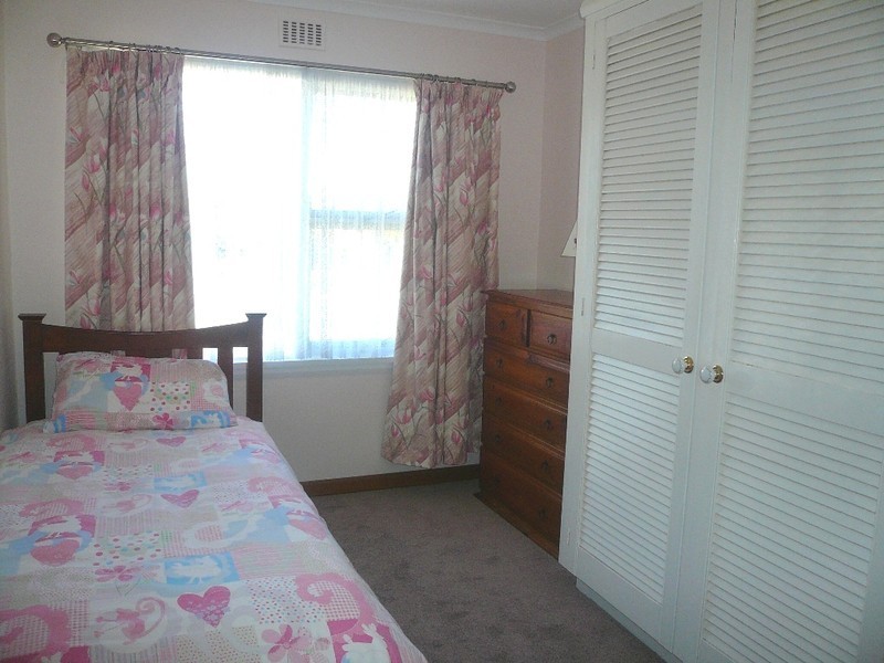 4 Snow Street, Newnham TAS 7248