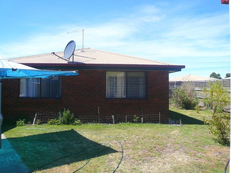 2/28 Haig Street, Mowbray TAS 7248