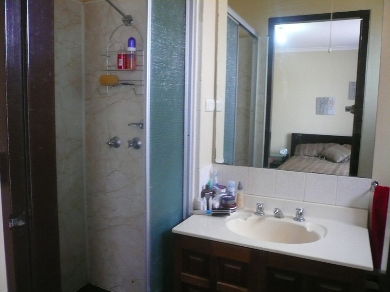 2/4 Alanvale Road, Newnham TAS 7248