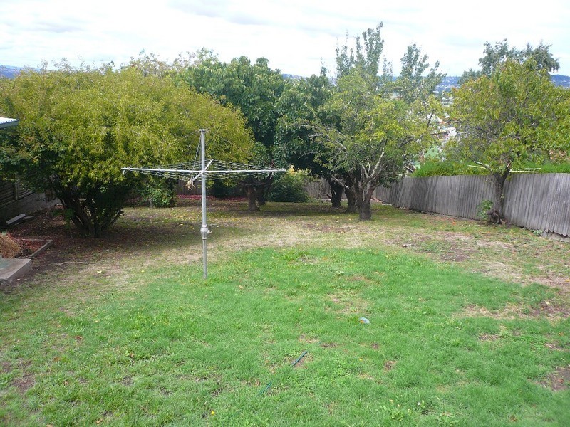 35 Button Street, Mowbray TAS 7248