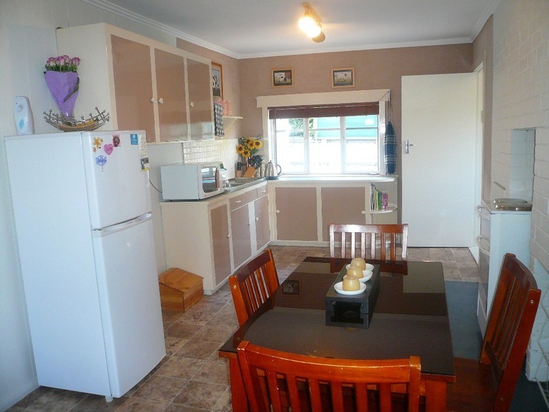 8 Bill Grove, Mowbray TAS 7248