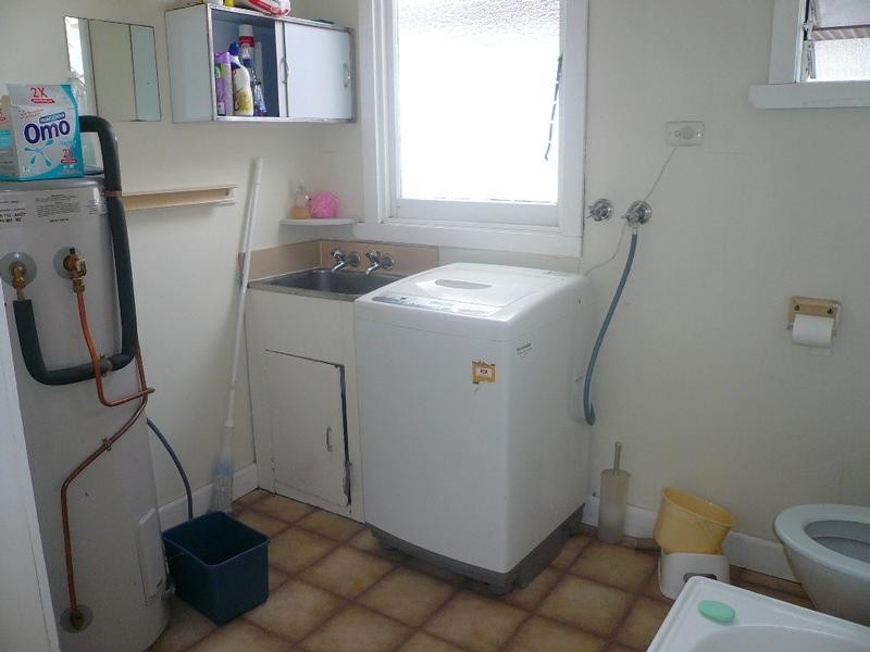 1 and 2/27  Button Street, Mowbray TAS 7248