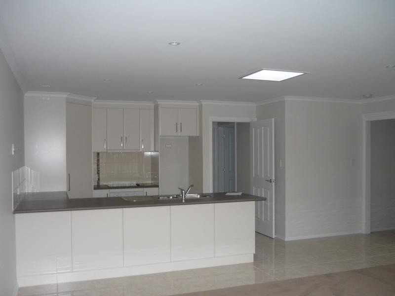 2/8a Queen Street, Invermay TAS 7248