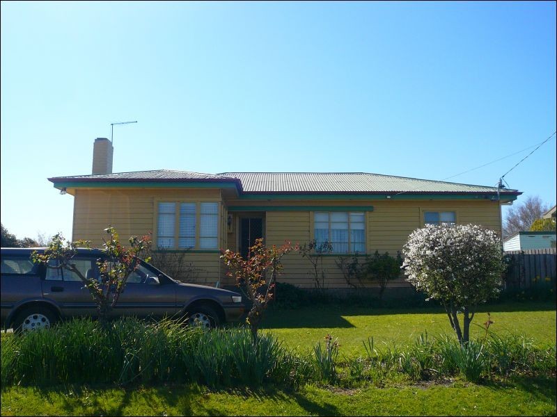 9 Torrens Street, Mayfield TAS 7248