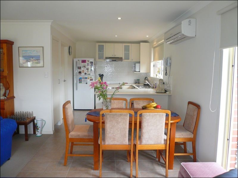 1/3 Bethune Place, Newnham TAS 7248