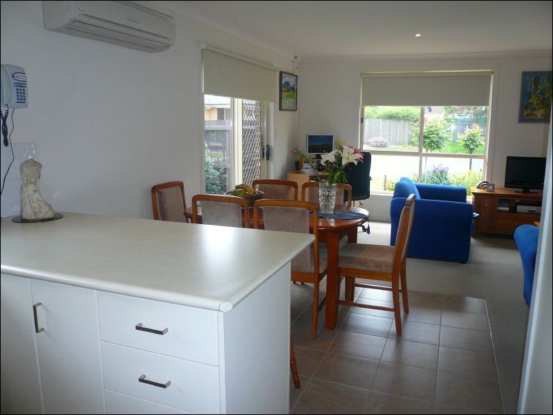 1/3 Bethune Place, Newnham TAS 7248