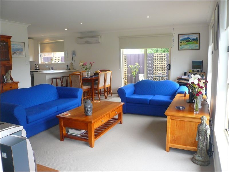 1/3 Bethune Place, Newnham TAS 7248