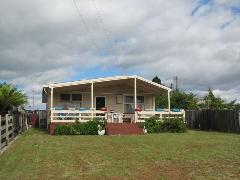323 Gravelly Beach Road, Gravelly Beach TAS 7276