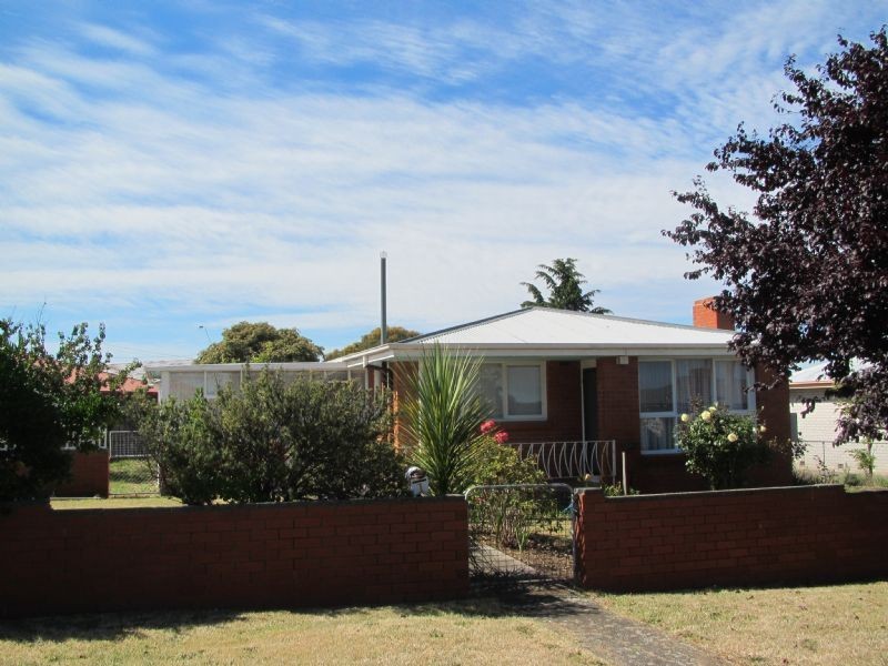 1 Tompsons Lane, Newnham TAS 7248