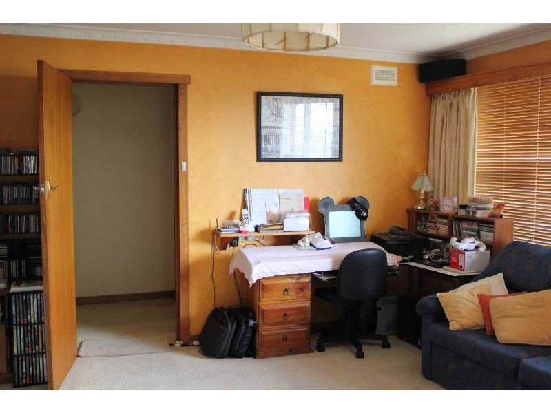 6 Procter Street, Newnham TAS 7248