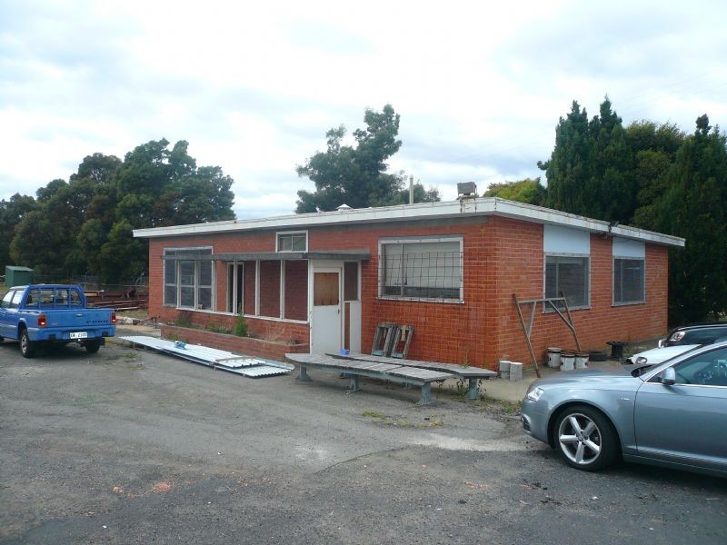 Newstead TAS 7250