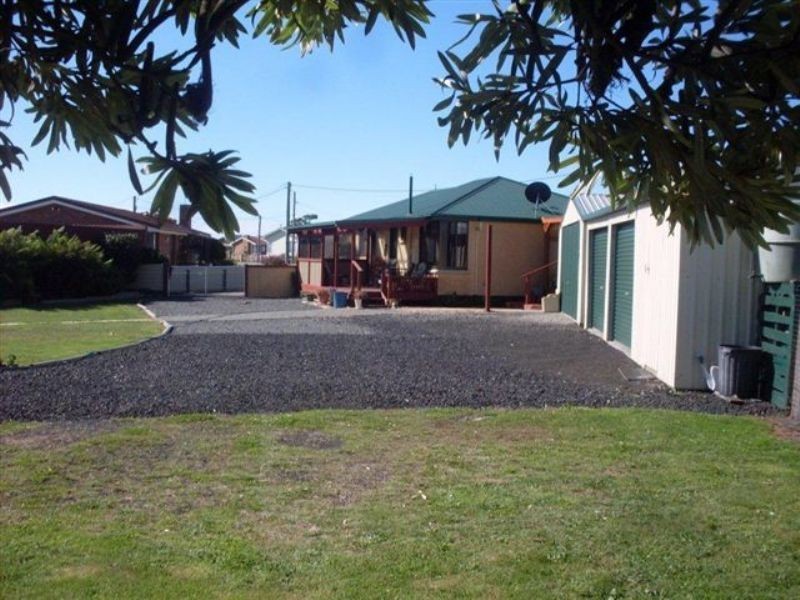 14 Parish Crescent, George Town TAS 7253