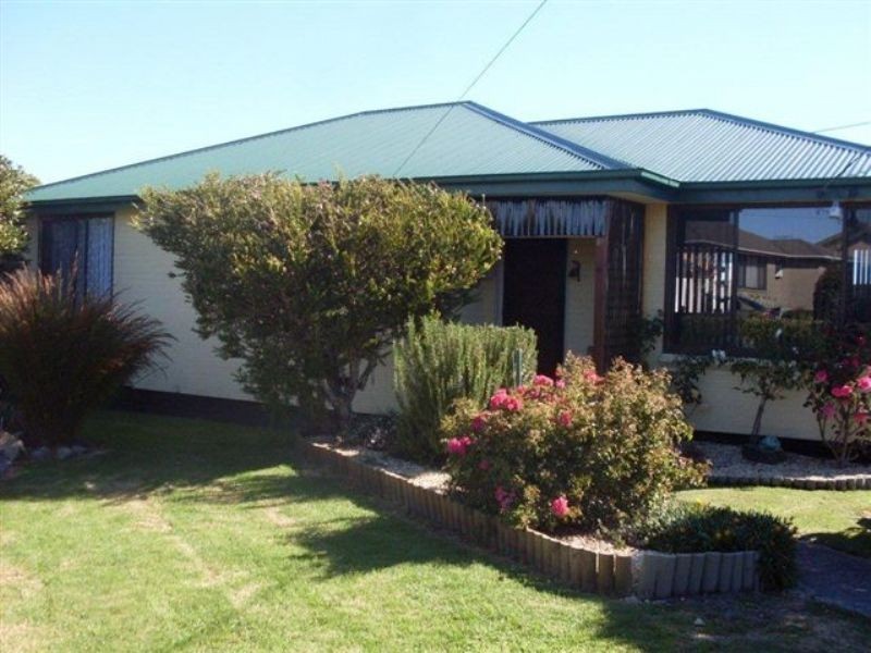 14 Parish Crescent, George Town TAS 7253