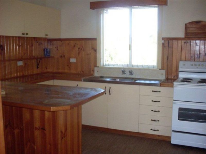 16 Davidson Street, George Town TAS 7253