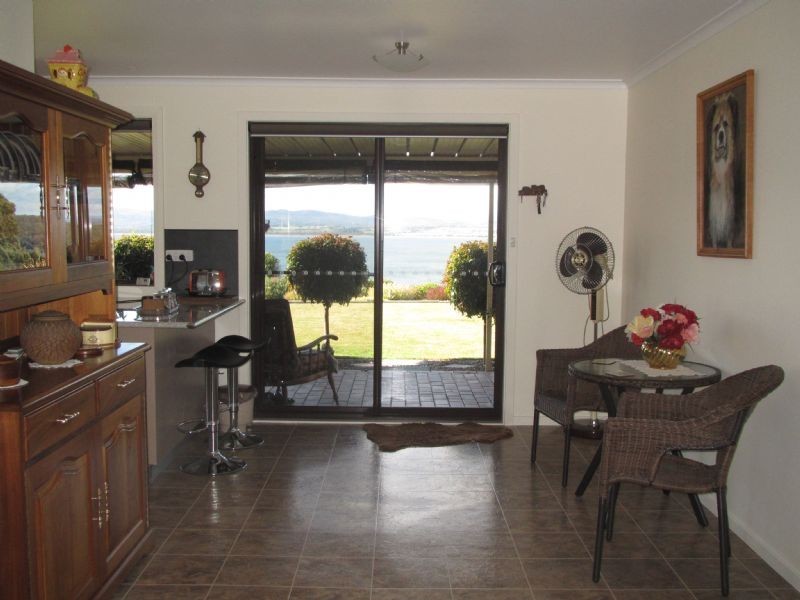 102  Oxford Street, Beauty Point TAS 7270