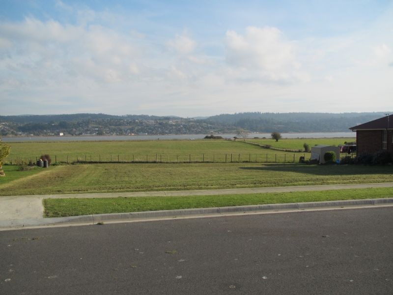 125 Mount Stuart Drive, Newnham TAS 7248