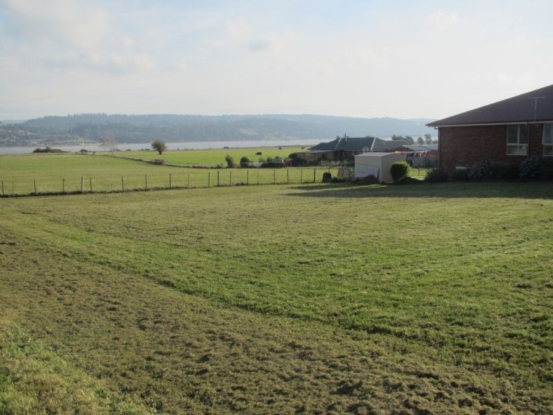 125 Mount Stuart Drive, Newnham TAS 7248