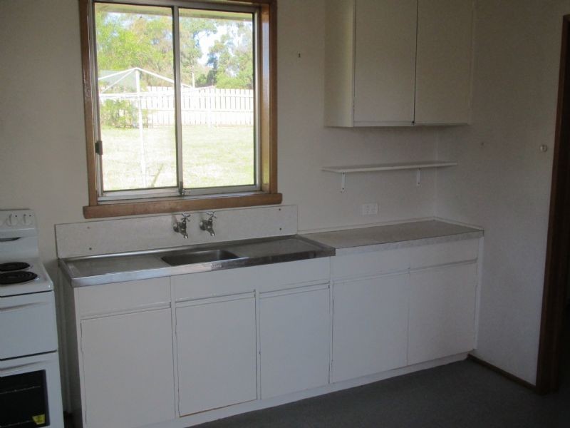 16 Amundsen Street, Ravenswood TAS 7250