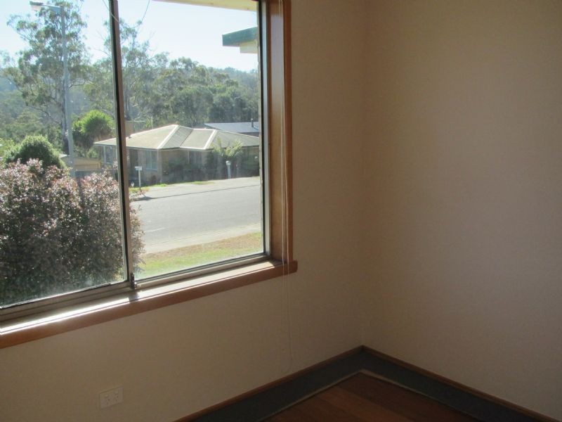 16 Amundsen Street, Ravenswood TAS 7250