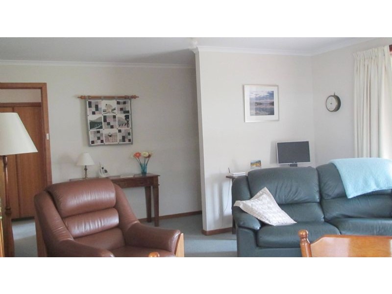 4/21 Walkers Avenue, Newnham TAS 7248