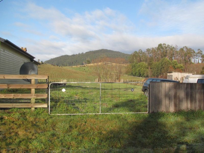 57 Station Road, Lilydale TAS 7268