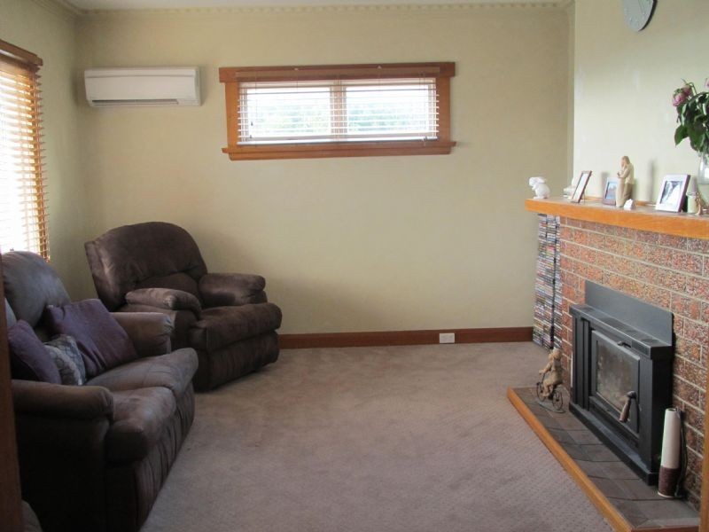 17 Parua Road, Newnham TAS 7248