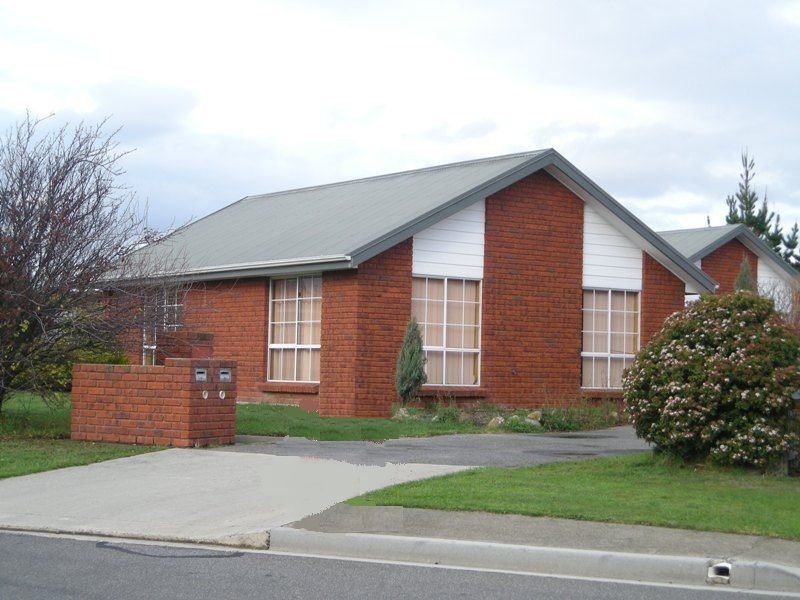 1/22 Camira Street, Newnham TAS 7248