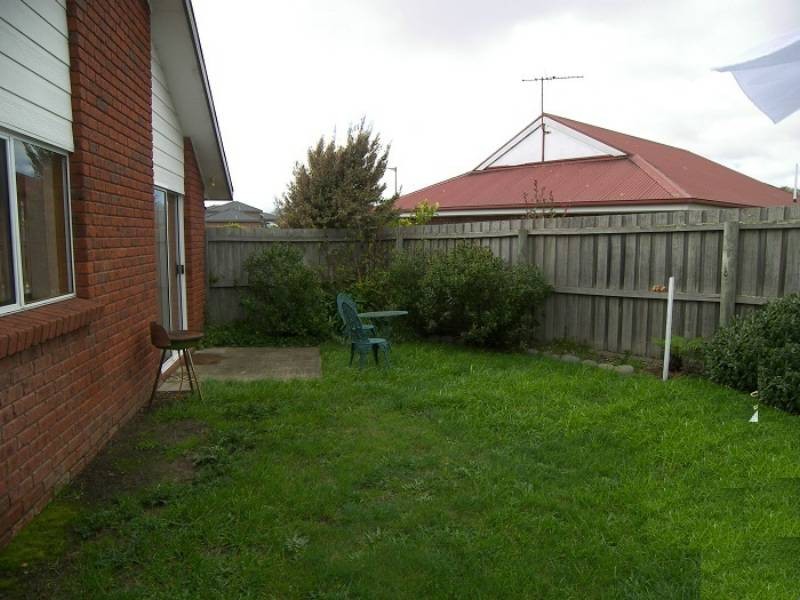 1/22 Camira Street, Newnham TAS 7248