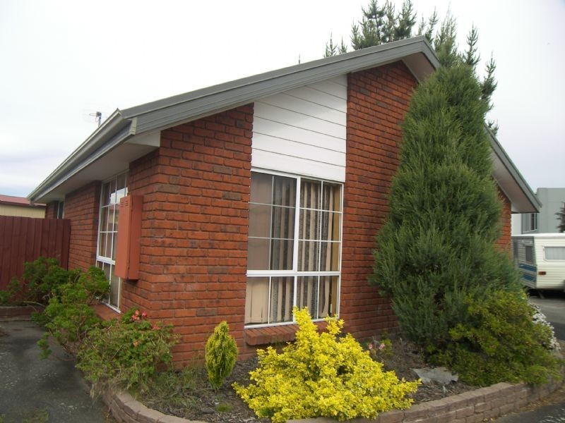 2/22 Camira Street, Newnham TAS 7248