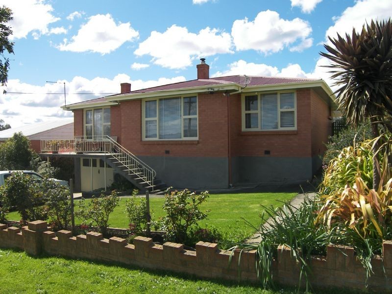 9 Craig Street, Waverley TAS 7250