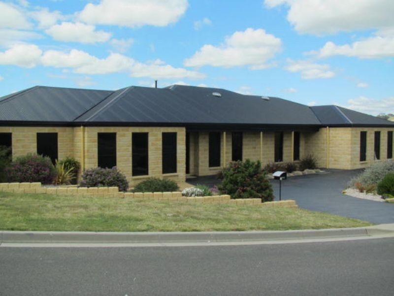 14 Myrtle Road, Youngtown TAS 7249