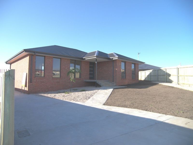 10 Evia Court, Newnham TAS 7248