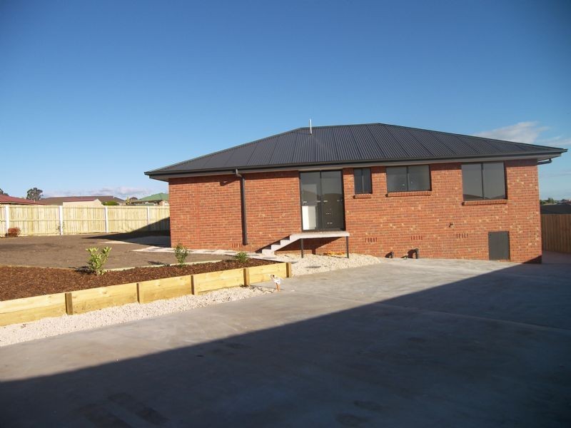 10 Evia Court, Newnham TAS 7248