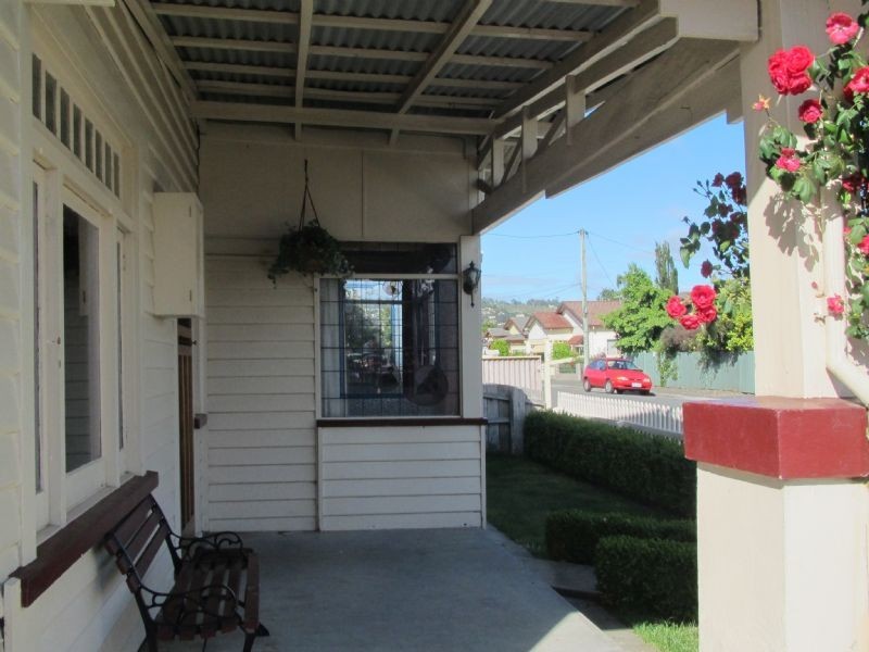 9 Waugh Street, Invermay TAS 7248