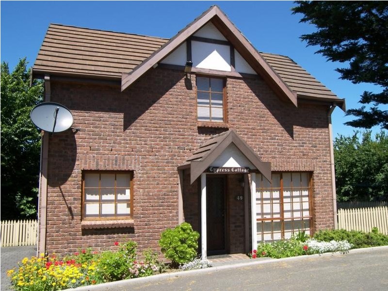 2/15 Alanvale Road, Newnham TAS 7248