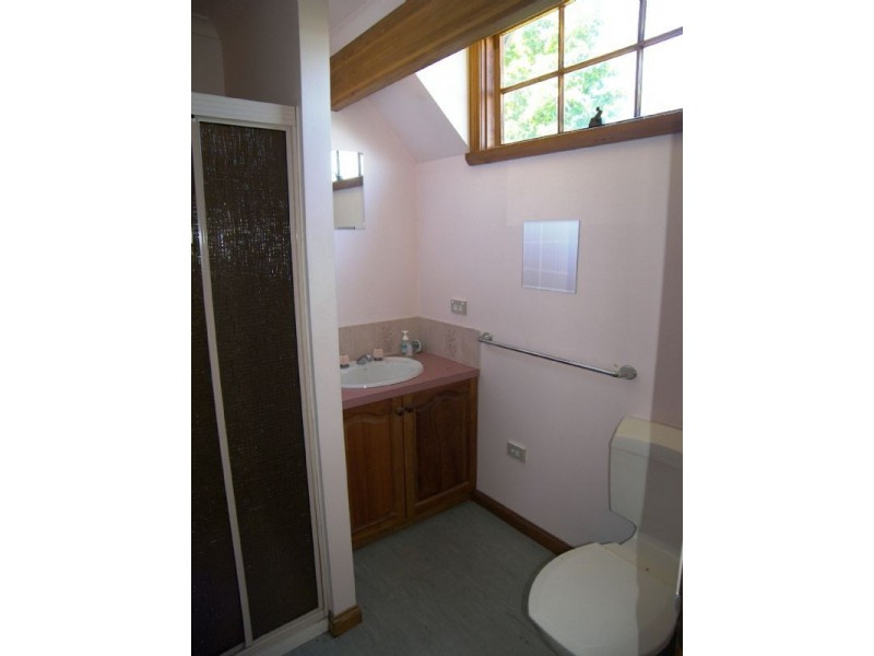 2/15 Alanvale Road, Newnham TAS 7248