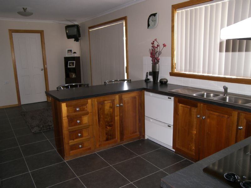 10 Drysdale Court, Newnham TAS 7248