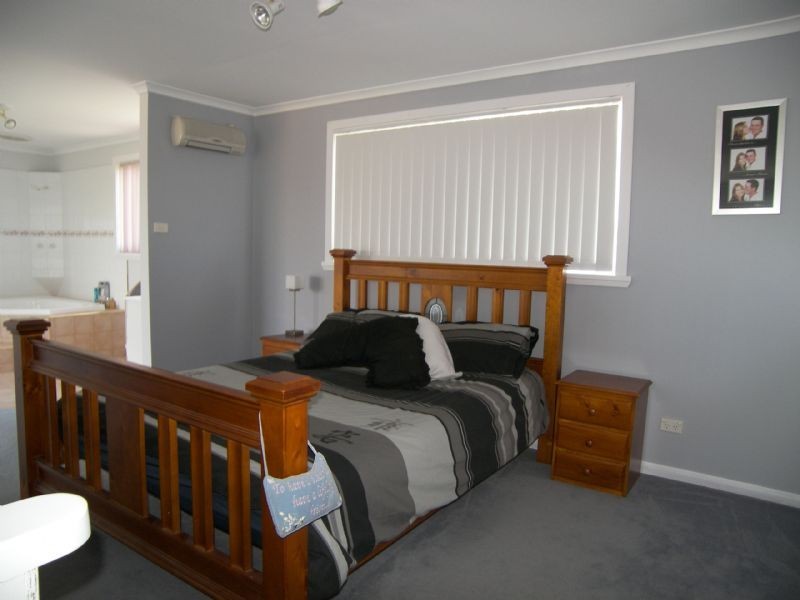 10 Drysdale Court, Newnham TAS 7248