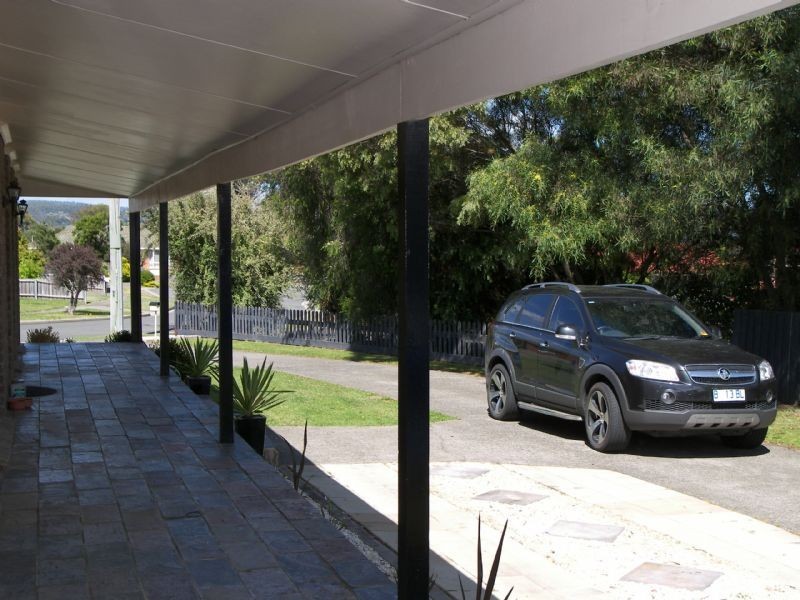 10 Drysdale Court, Newnham TAS 7248