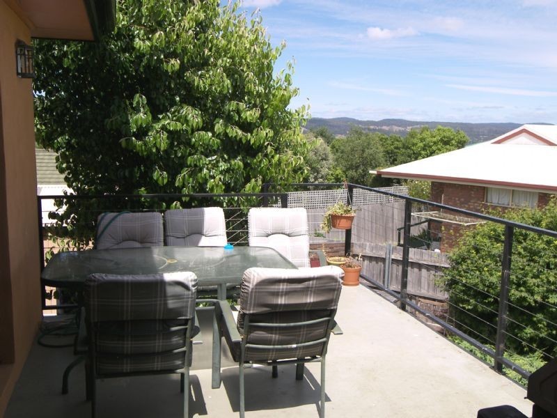2 Picasso Place, Newnham TAS 7248