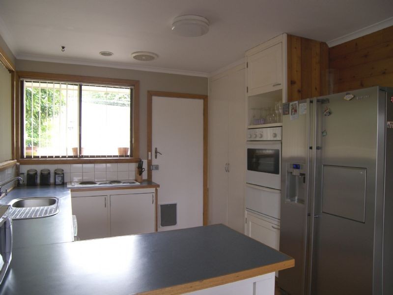 12 Meadowbank Road, Newnham TAS 7248
