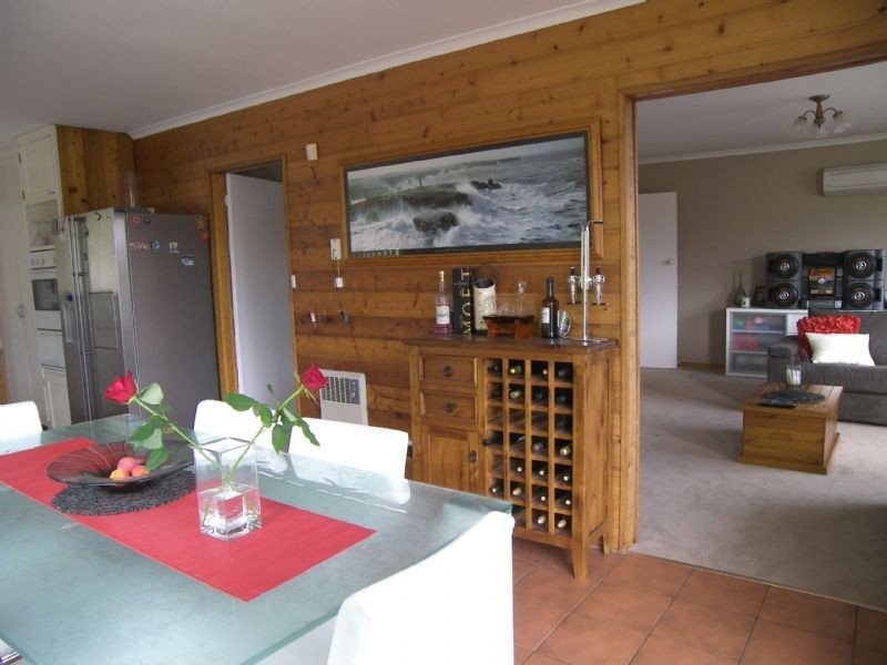 12 Meadowbank Road, Newnham TAS 7248