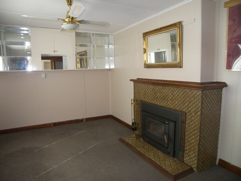 2 Sturt Crescent, Mayfield TAS 7248