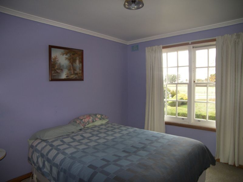 42 Veterans Row, Westbury TAS 7303