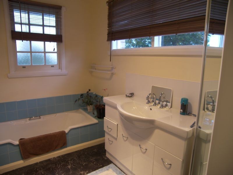 42 Veterans Row, Westbury TAS 7303