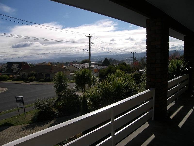 7 Rossmoyne Street, Norwood TAS 7250