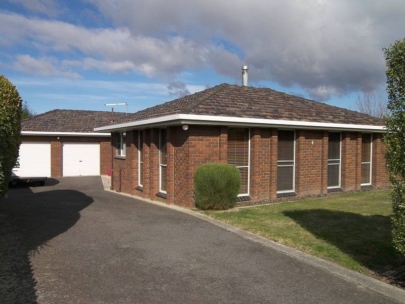 4 Denway Grove, Norwood TAS 7250